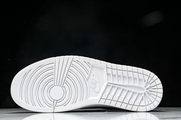 Travis Scott x Jordan Air Jordan 1 Low DL2403-002