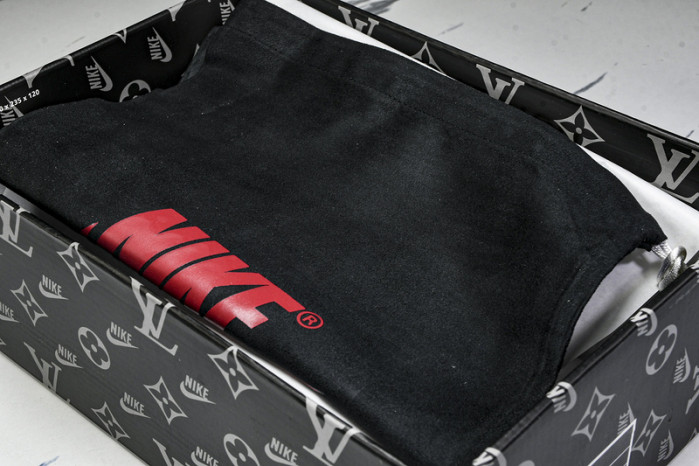 Travis Scott x Jordan Air Jordan 1 Low DL2403-002