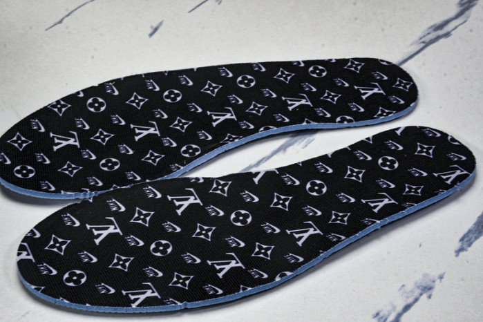 Travis Scott x Jordan Air Jordan 1 Low DZ2505-001