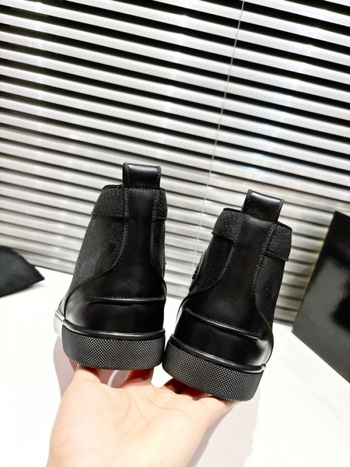 C*HRISTIAN L*BUBOUTIN CL-084