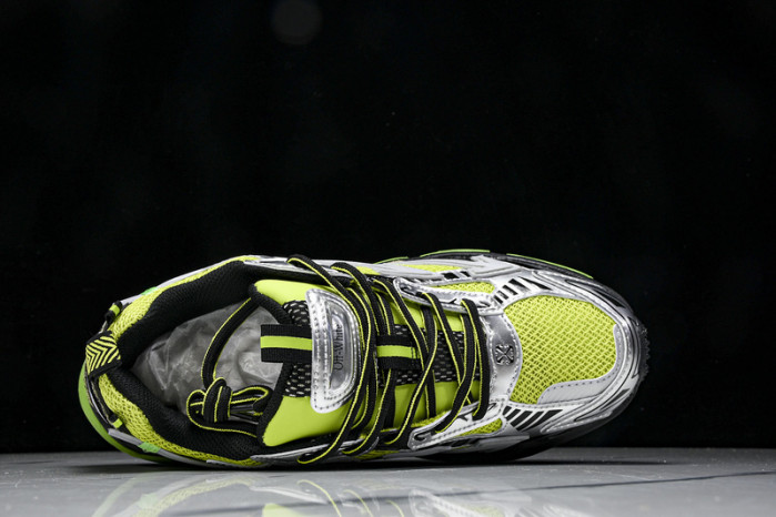 C/O​ SNEAKERS CO-027