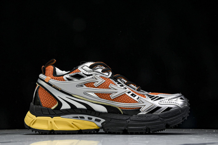 C/O​ SNEAKERS CO-026