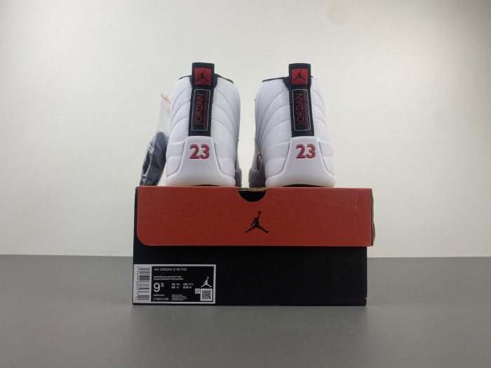 JORDAN 12 White flame red 