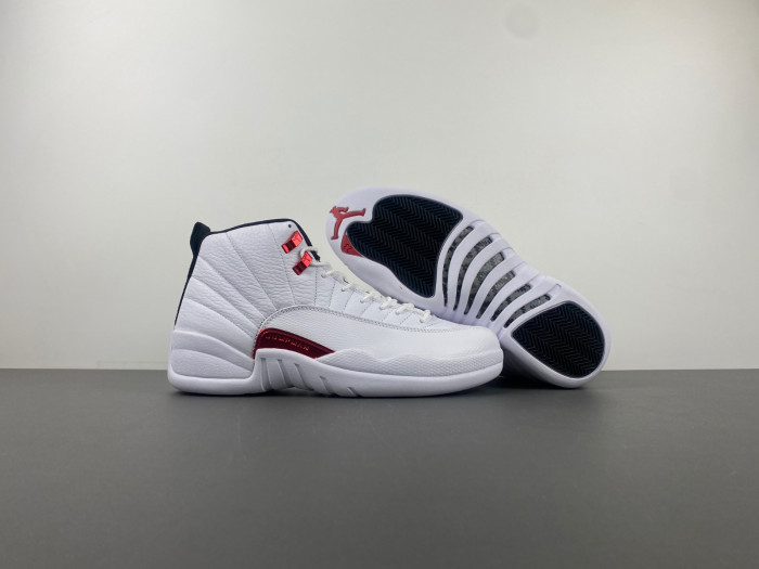 JORDAN 12 White flame red 