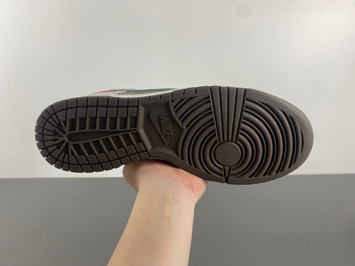 Nike Dunk Low “Year of the Snake” HV5980-231