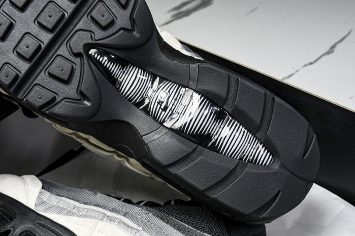 Air Max 95 Comme Des Garcons Black Grey CU8406-101