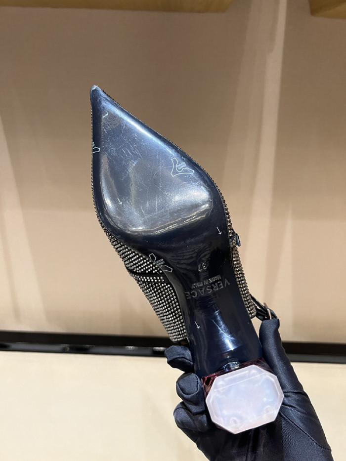 V*ERSACE HIGH-HEELED VCHH-001