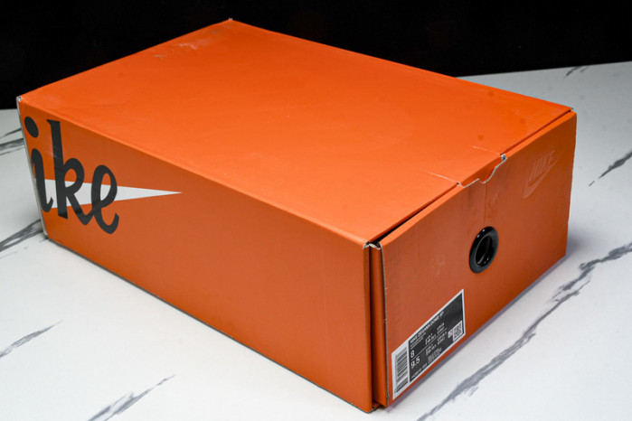 Sacai x Nike Zegamadome HQ8618-003