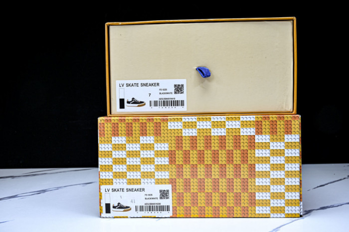 LOU VUIT OTHERS SNEAKERS LVOTS-006