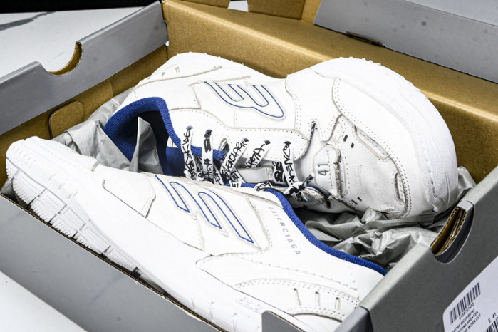 Balenciaga Hamptons Worn-Out WCURB9141