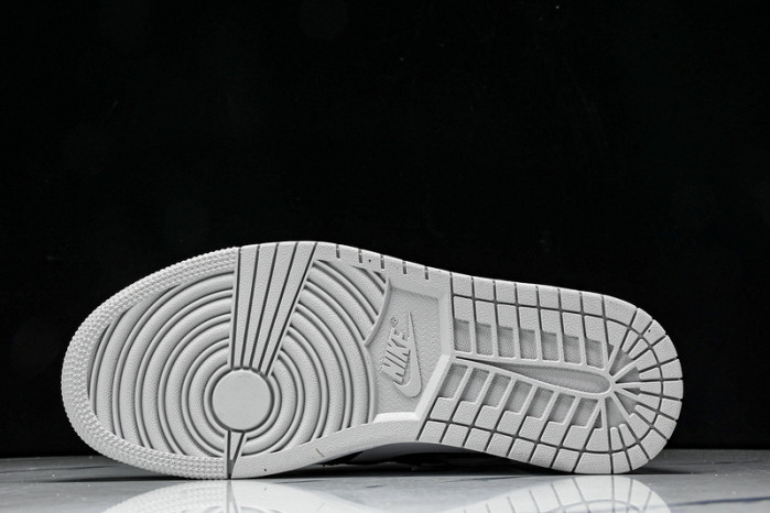 Air Jordan 1 High OG "Stage Haze" 555088-108