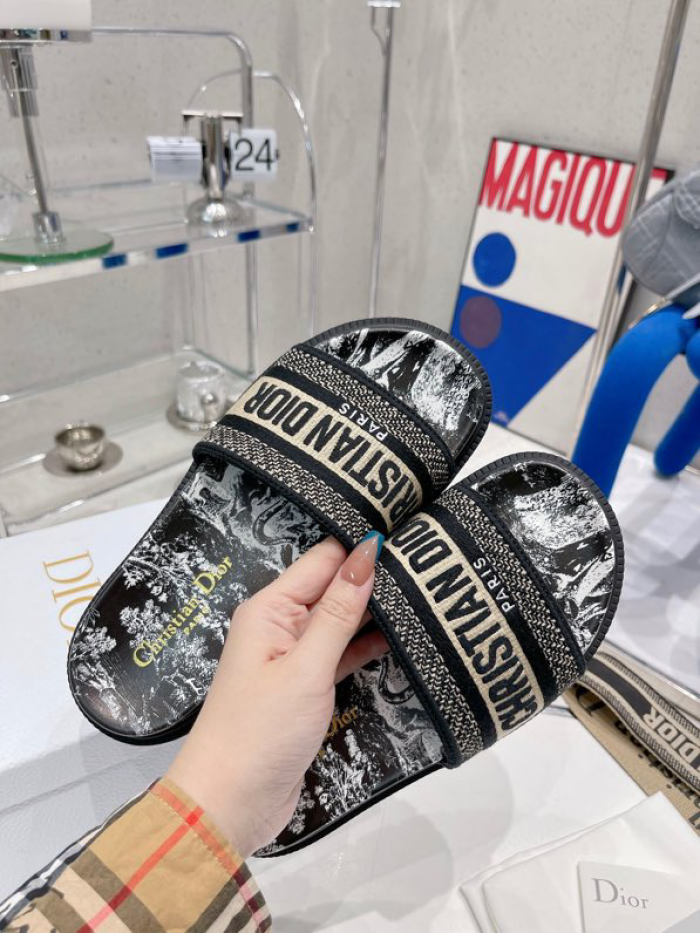 DIOR SLIDES DS-016