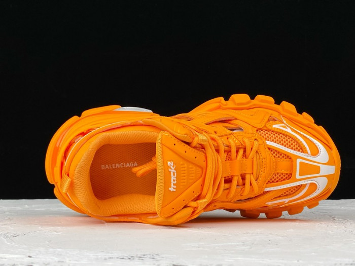 Ba*len*cia*ga track trainer