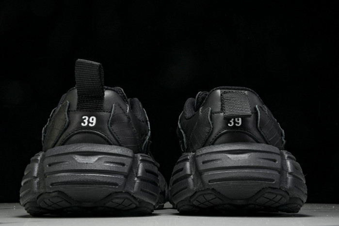 B*al*enciaga Monday Sneaker BMS-001