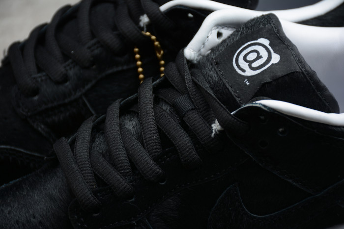 nike sb dunk low medicom toy (2020) cz5127-001