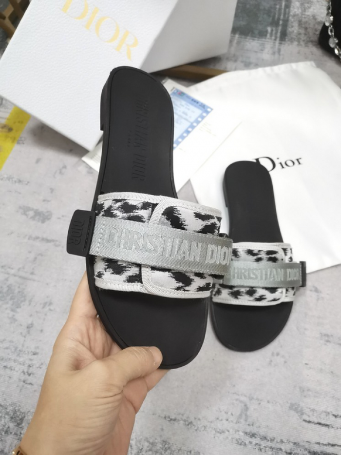 DIOR SLIDES DS-030