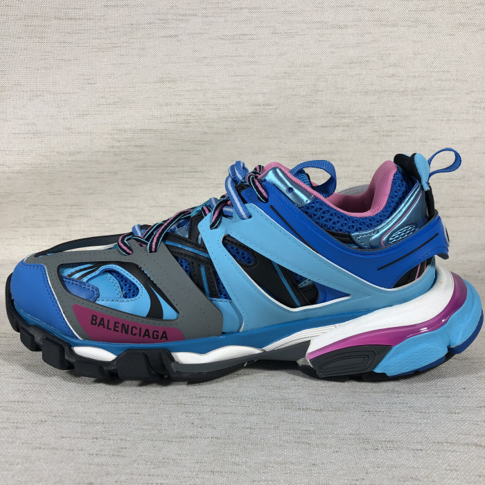 Ba*len*cia*ga track trainer