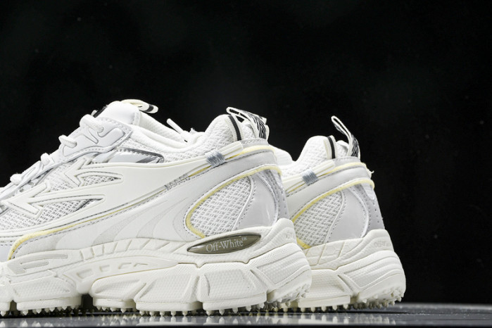 c/o​  sneakers  co-002