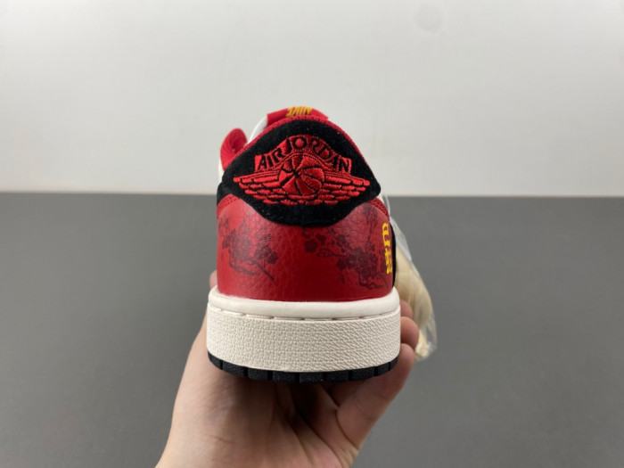 Travis Scott x Fragment Design x Air Jordan 1 Low DM7866-077