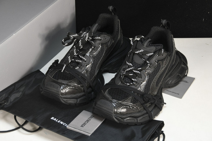 Ba*len*cia*ga track trainer  btt-079