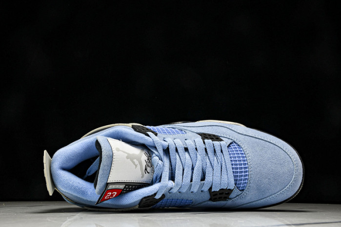 Jordan 4 Retro "University Blue" CT8527-400