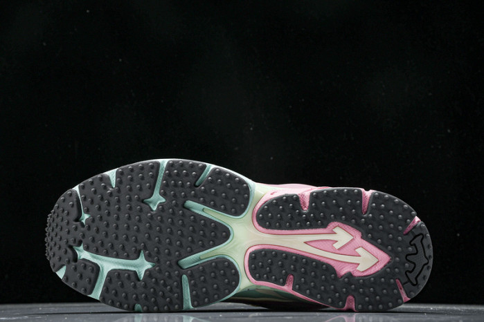 c/o​  sneakers  co-003