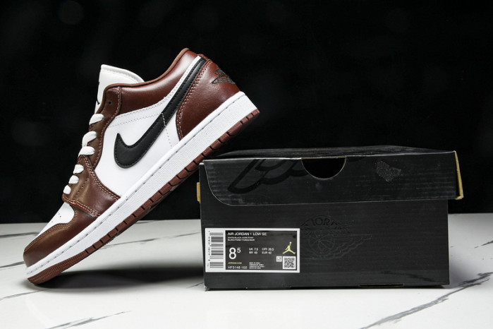 Jordan 1 Low SE “Dark Pony ” HF3148-102