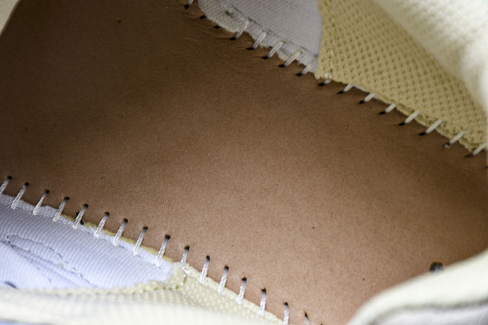 C/O​ SNEAKERS CO-029