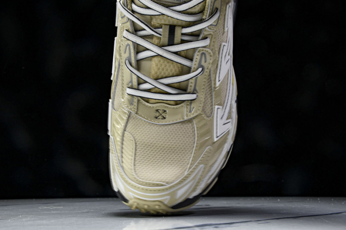 C/O​ SNEAKERS CO-029