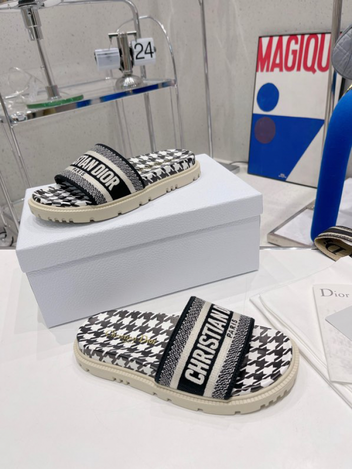 DIOR SLIDES DS-024