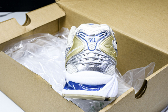 ASICS Gel-Kayano 14 1201A019-105