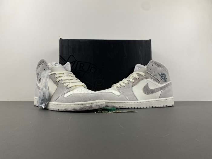 Air Jordan 1 Mid FQ7720-002