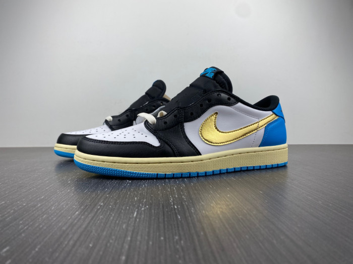 travis scott x air jordan 1 low  cz0790--104