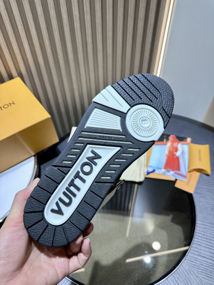 lou vuit sci-fi sneakers  lvss-0196