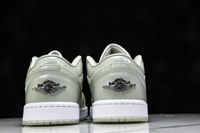 Air Jordan 1 Low OG HF4078-100