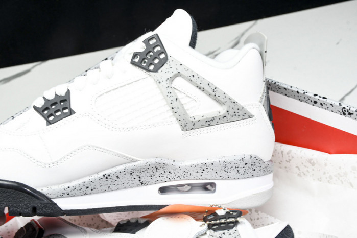 Air Jordan 4 “White Cement” 2025 FV5029-100