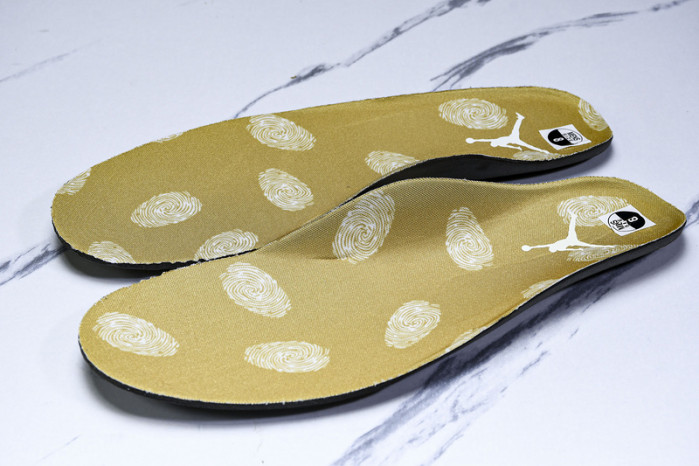 Air Jordan 8 Retro C&C 