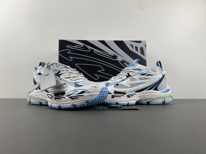 C/O​ SNEAKERS COS-012