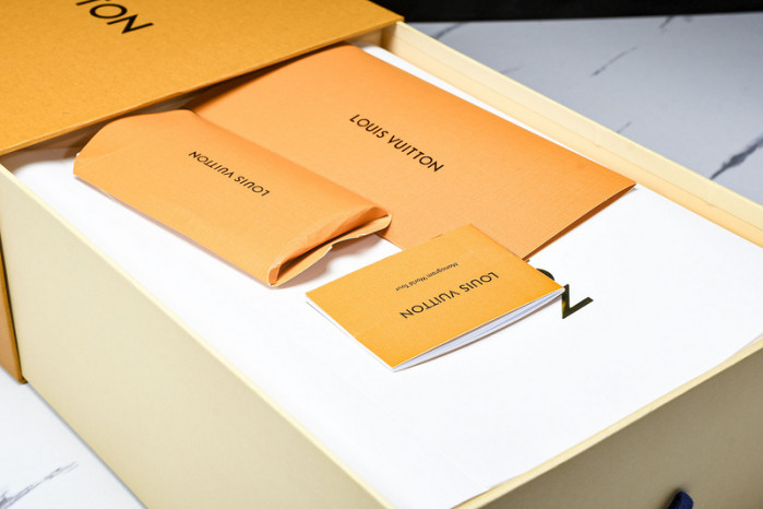 LOU VUIT SNEAKERS LVSS-0316