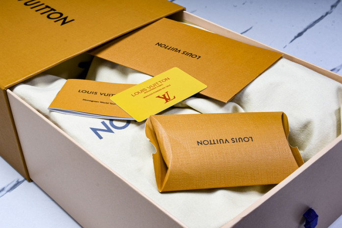 LOU VUIT CLASSIC LVTCC-001