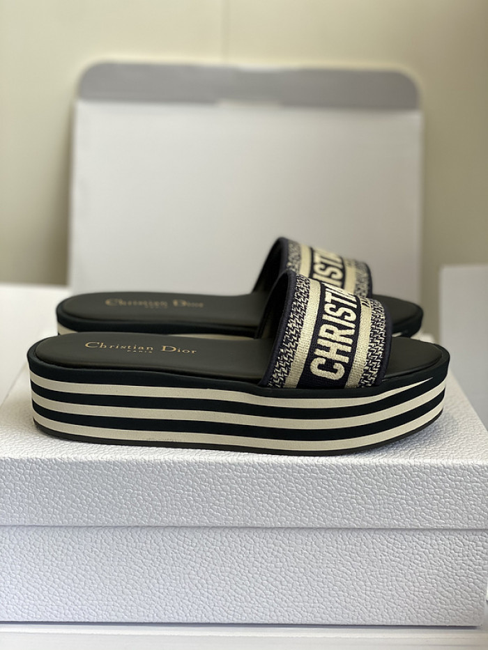 DIOR SLIDES DS-055