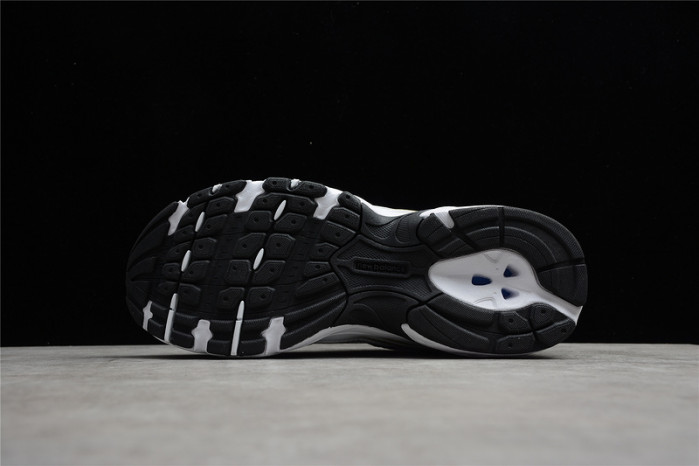 new balance  mr530uni