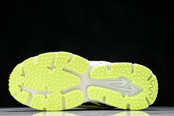 c/o​  sneakers  co-009