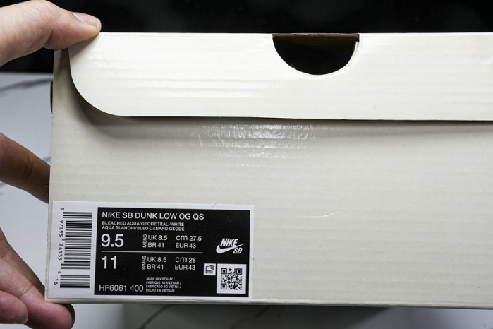 nike dunk low  hf6061-400