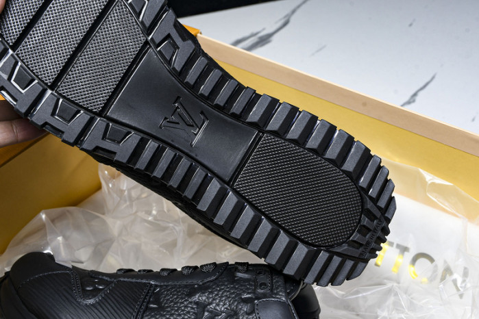 LOU VUIT RUN AWAY LVRA-001