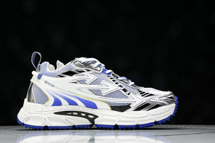 C/O​ SNEAKERS CO-022