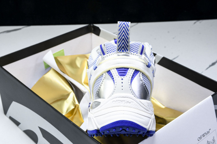 C/O​ SNEAKERS CO-022