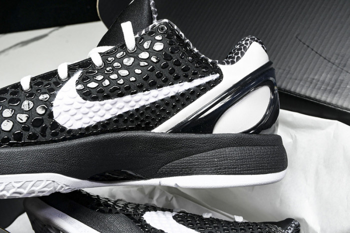 Nike Kobe 7 VI WHITE AND BLACK BLANC ET NOIR CW2190-002