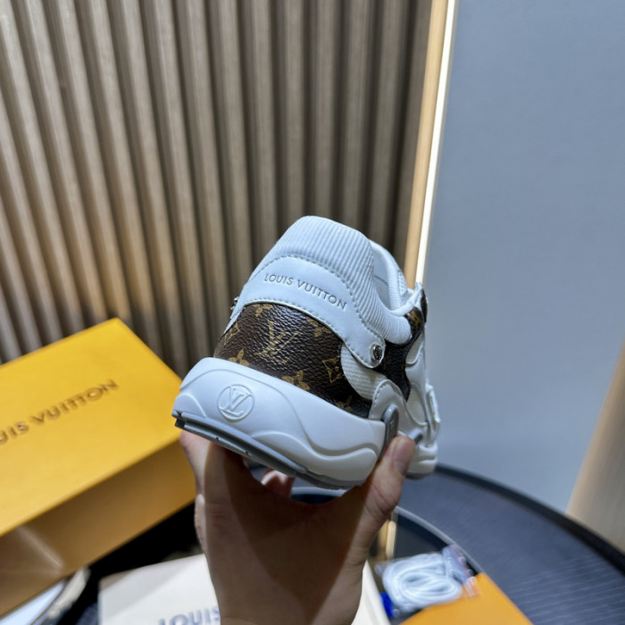 L*VT OLYMPIA LTOA-003