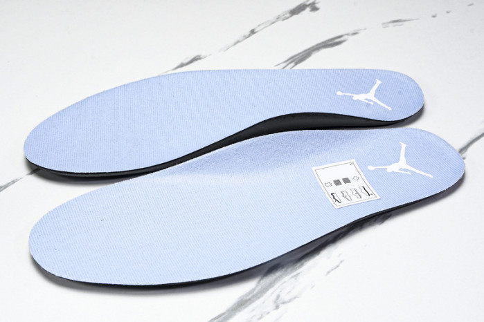 Air Jordan 4 “Forget Me Not” HV0823-100